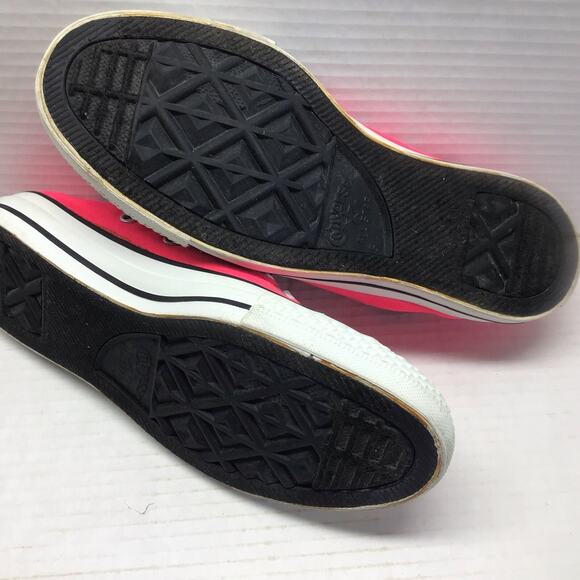 Converse Chuck Taylor All Star Ox Neon Hot Pink - Women 7 / Men 5 - Skate Shoes - Picture 7 of 8